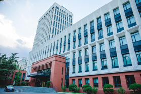 如何從技術(shù)驅(qū)動(dòng)提升到“數(shù)據(jù)思維”？哪些領(lǐng)域更適合與大數(shù)據(jù)融合后發(fā)現(xiàn)新的價(jià)值？