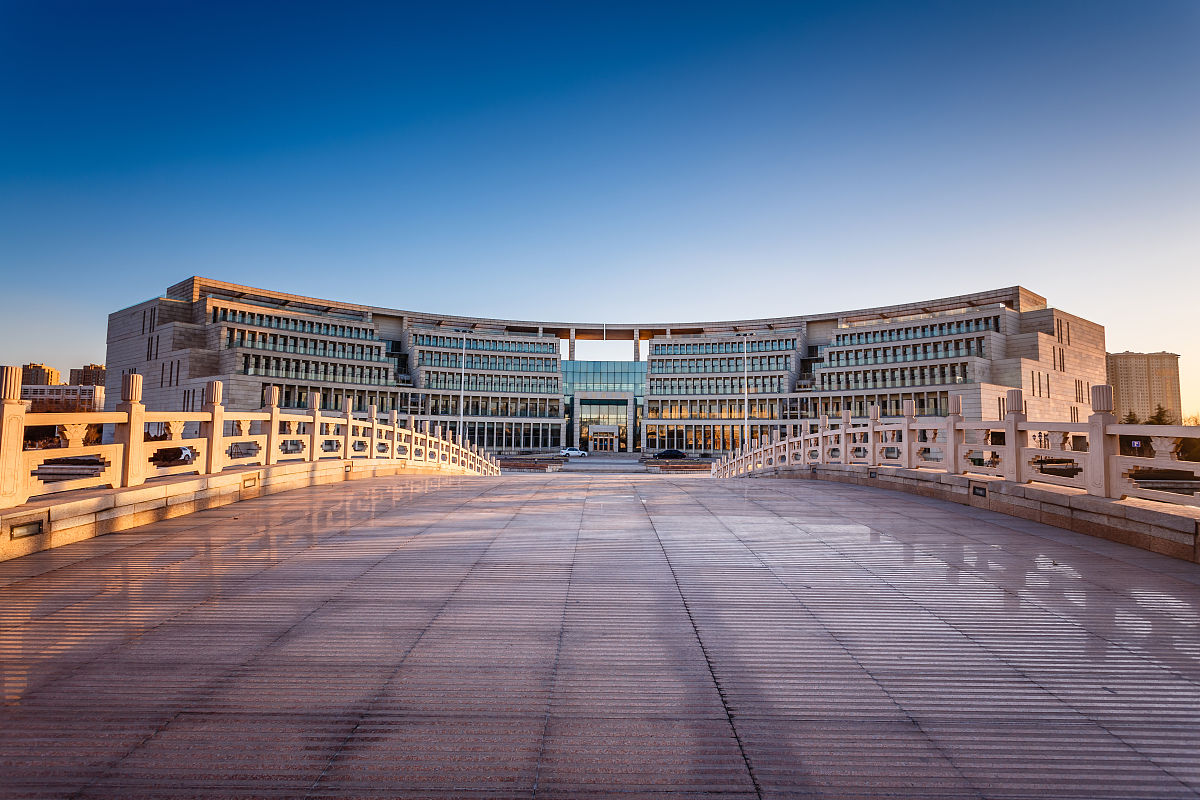 《Leadership 101 and how to grown in your career your leadership capacity-leadership development》講座通知