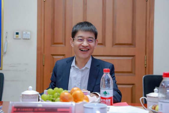 大眾新聞報道 | 社科賽斯暨中國MBA教育網(wǎng)李發(fā)進：積極擁抱時代變革，催化人力資本成長