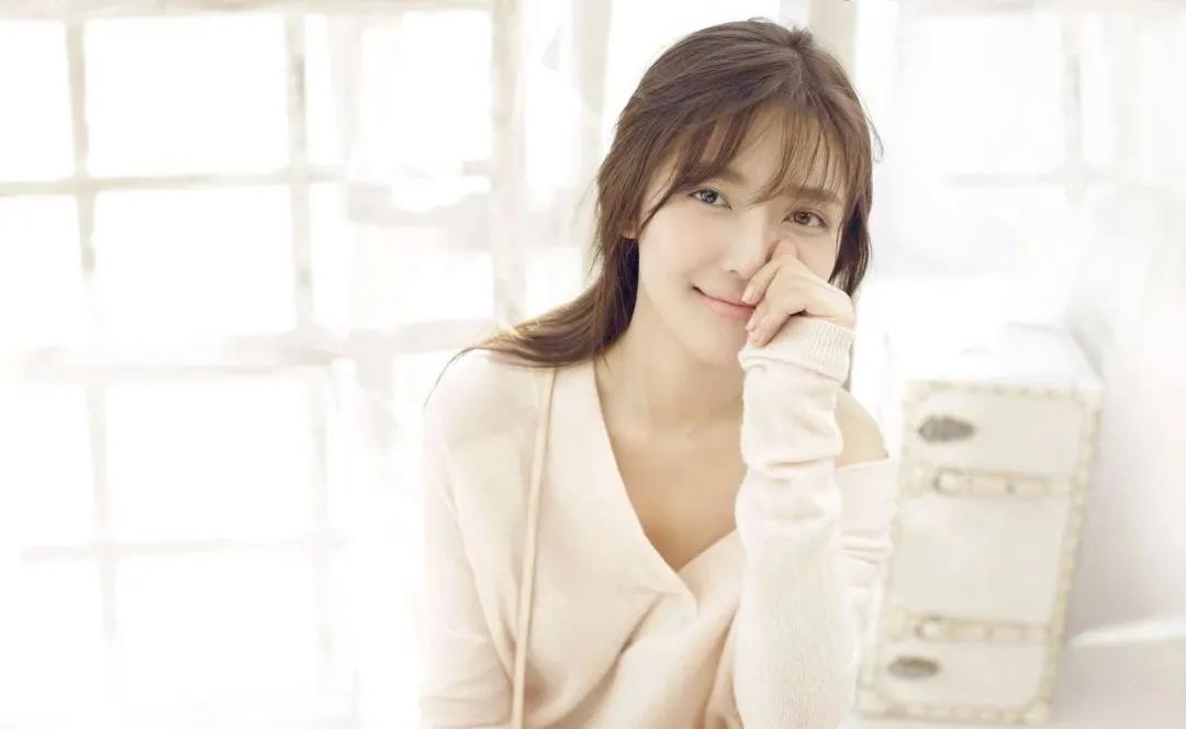 城大中文EMBA 演員、作家、企業(yè)家、投資人，斜杠青年馮惠媛的故事人生