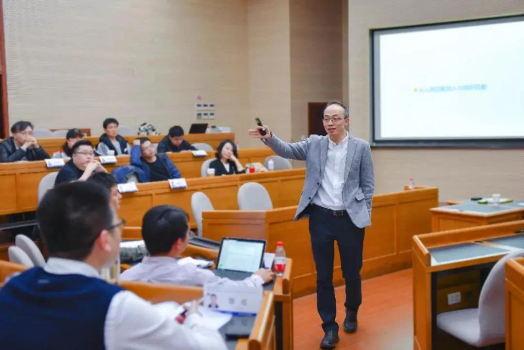 浙大EMBA教育中心2022年提前批面試時間發(fā)布！ | 開工第一天