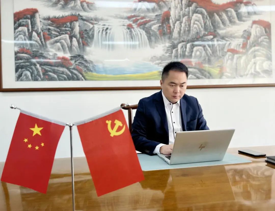 E啟?致未來(lái)丨江蘇省“雙創(chuàng)人才”、宿遷市領(lǐng)軍人才徐偉：酌水知源，詮釋企業(yè)家風(fēng)范——中山大學(xué)管理學(xué)院EMBA二十周年校友系列專(zhuān)訪(fǎng)