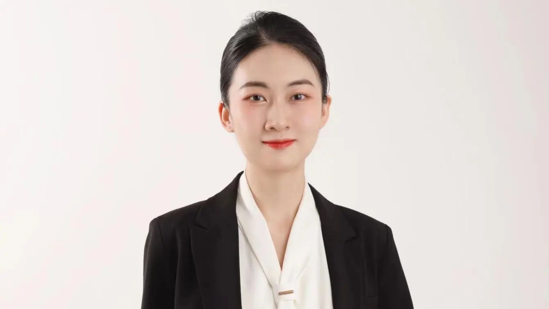 暨南大學EMBA“校友·人物志”系列專訪——代晨曦: 勤勉務實——在云端筑夢藍天，于暨南園充實自我