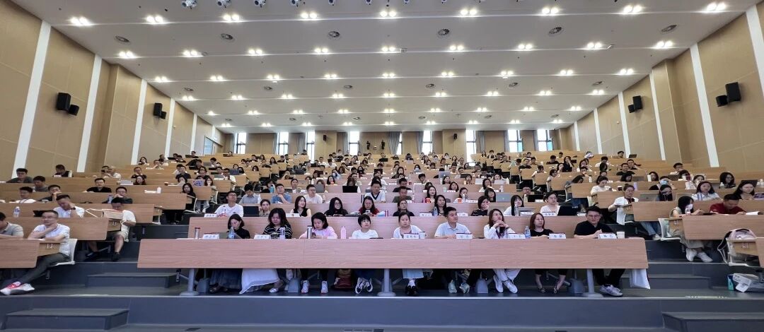 融冰啟航 共敘華章！2025級人大商學(xué)院MBA通州新校區(qū)開學(xué)第一課