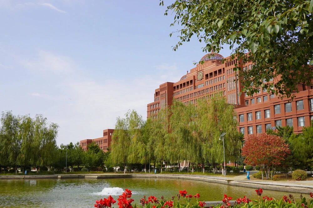 2026年內(nèi)蒙古大學(xué)工商管理專業(yè)學(xué)位碩士研究生（EMBA方向）招生簡章