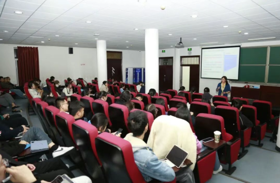 首經(jīng)貿(mào)工商管理學(xué)院MBA金臺論壇（第125期）| 數(shù)字經(jīng)濟(jì)時(shí)代下企業(yè)管理與營銷創(chuàng)新的案例探索