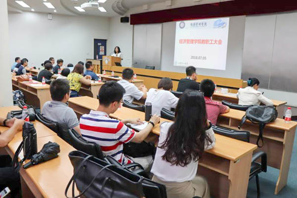 1533289032808603.jpg 國(guó)畫家-6.jpg