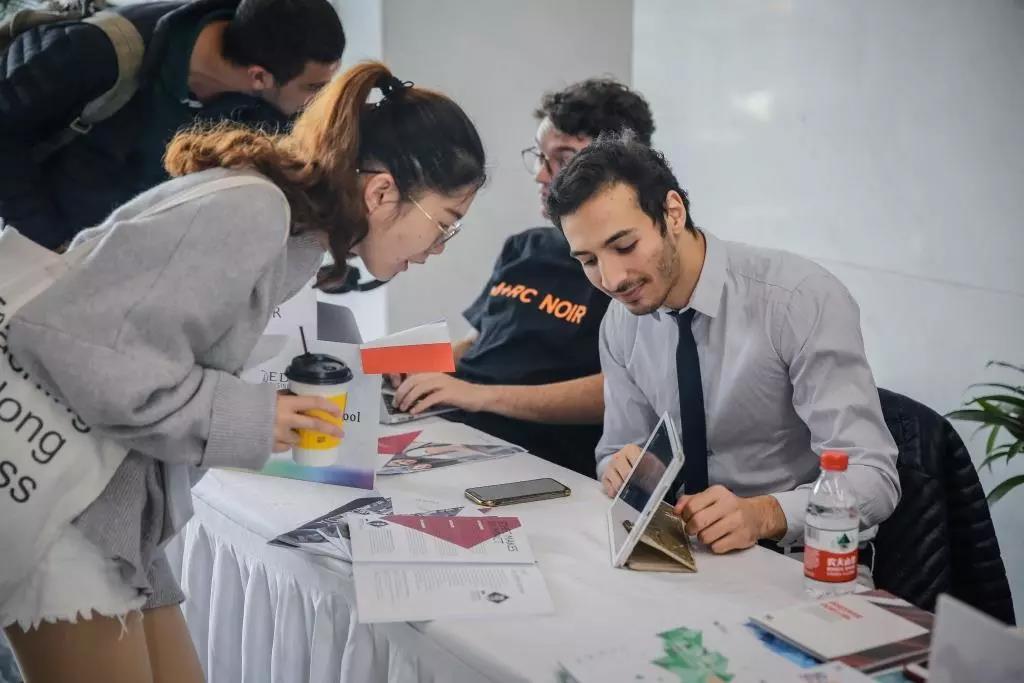 1573631399272389.jpg 1573631399272389.jpg